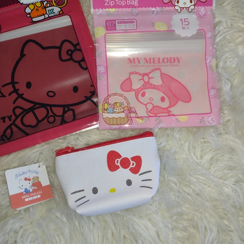 Hello Kitty bundle. - Picture 3 of 3